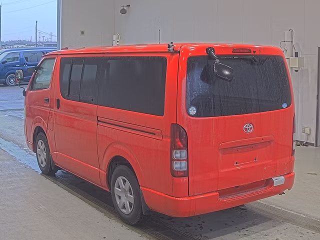 TOYOTA REGIUS ACE