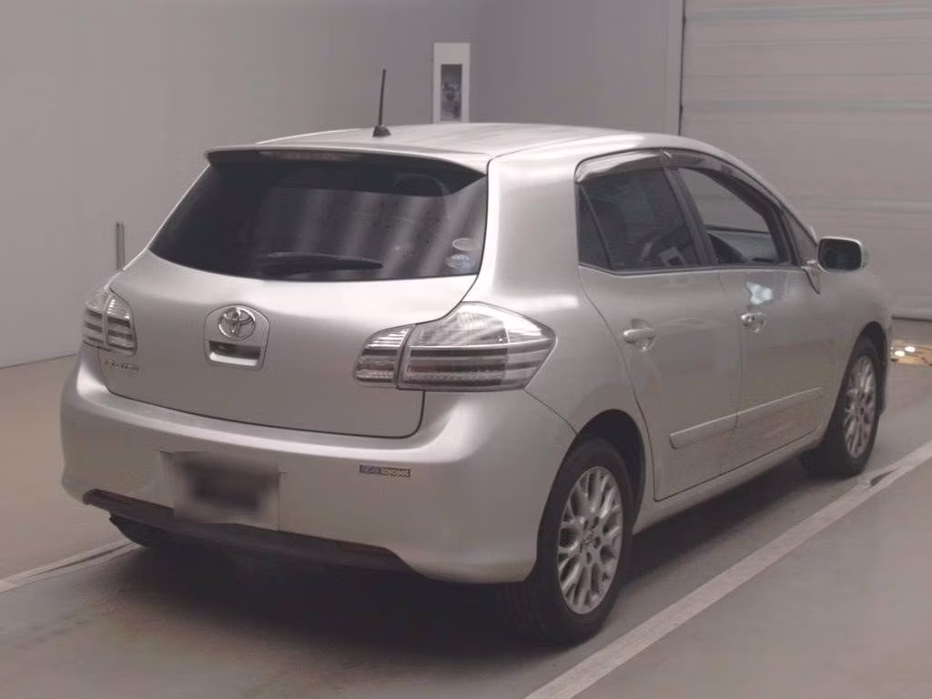 TOYOTA BLADE