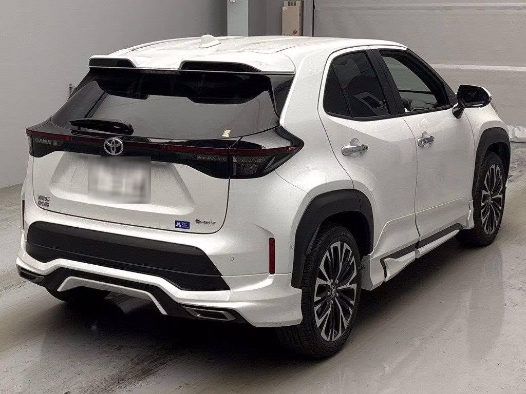 TOYOTA YARIS CROSS