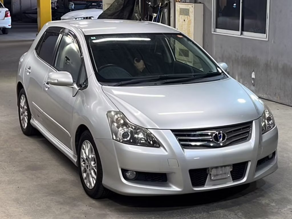 TOYOTA BLADE