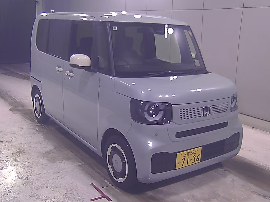 HONDA N-BOX