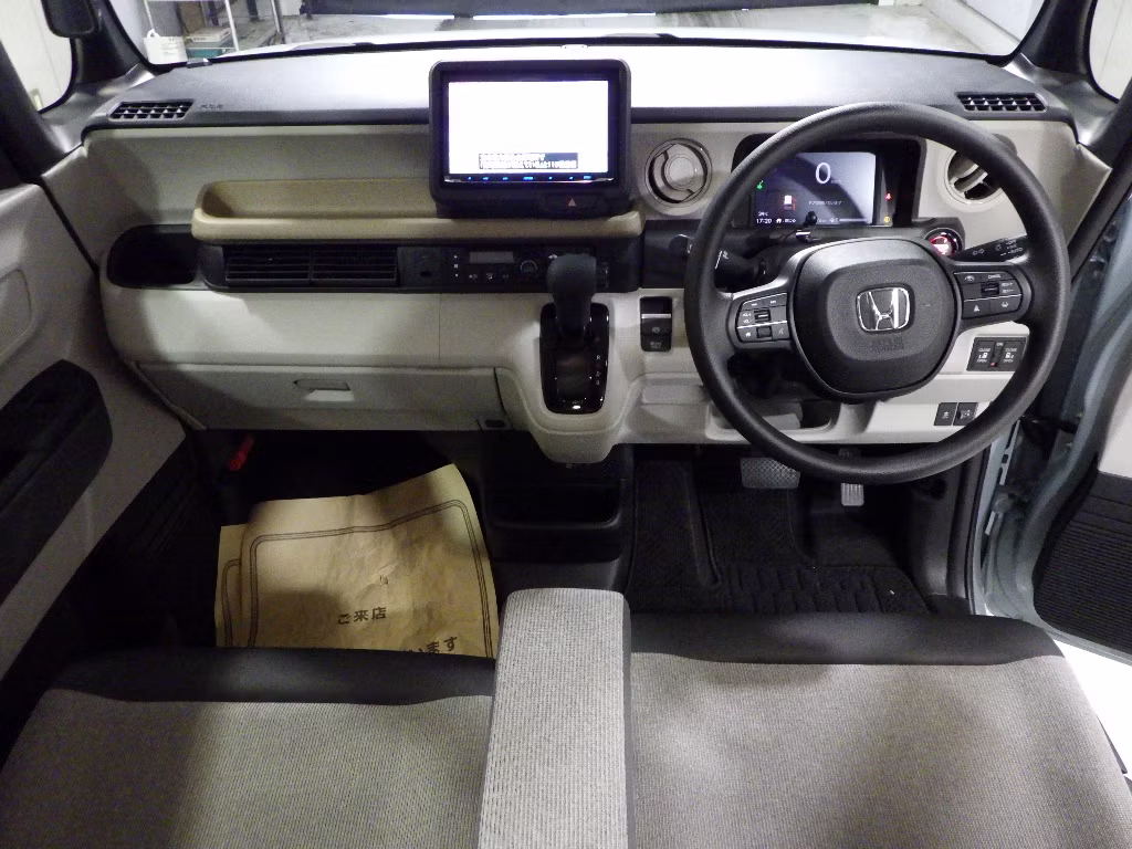 HONDA N-BOX