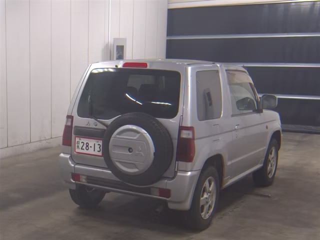 MITSUBISHI PAJERO MINI