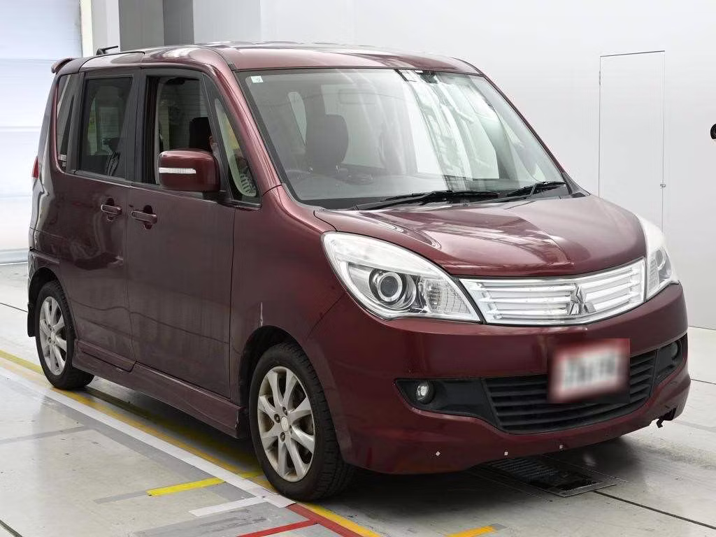 MITSUBISHI DELICA D:2