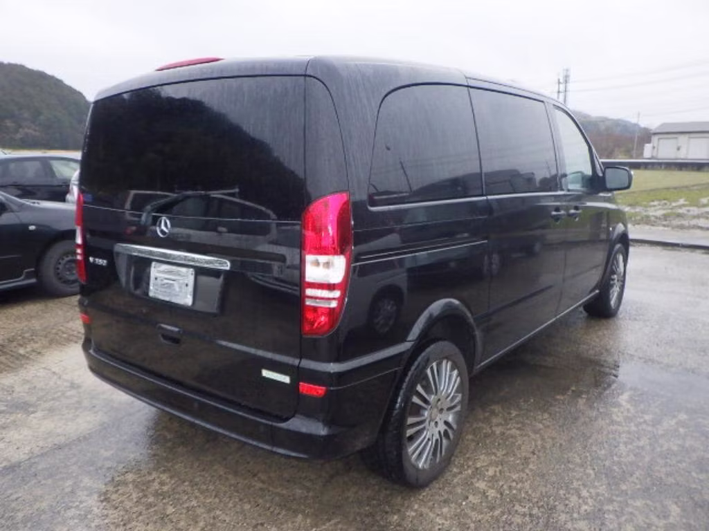 MERCEDES-BENZ V-CLASS