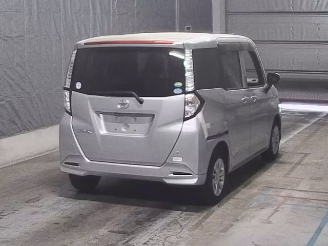TOYOTA TANK
