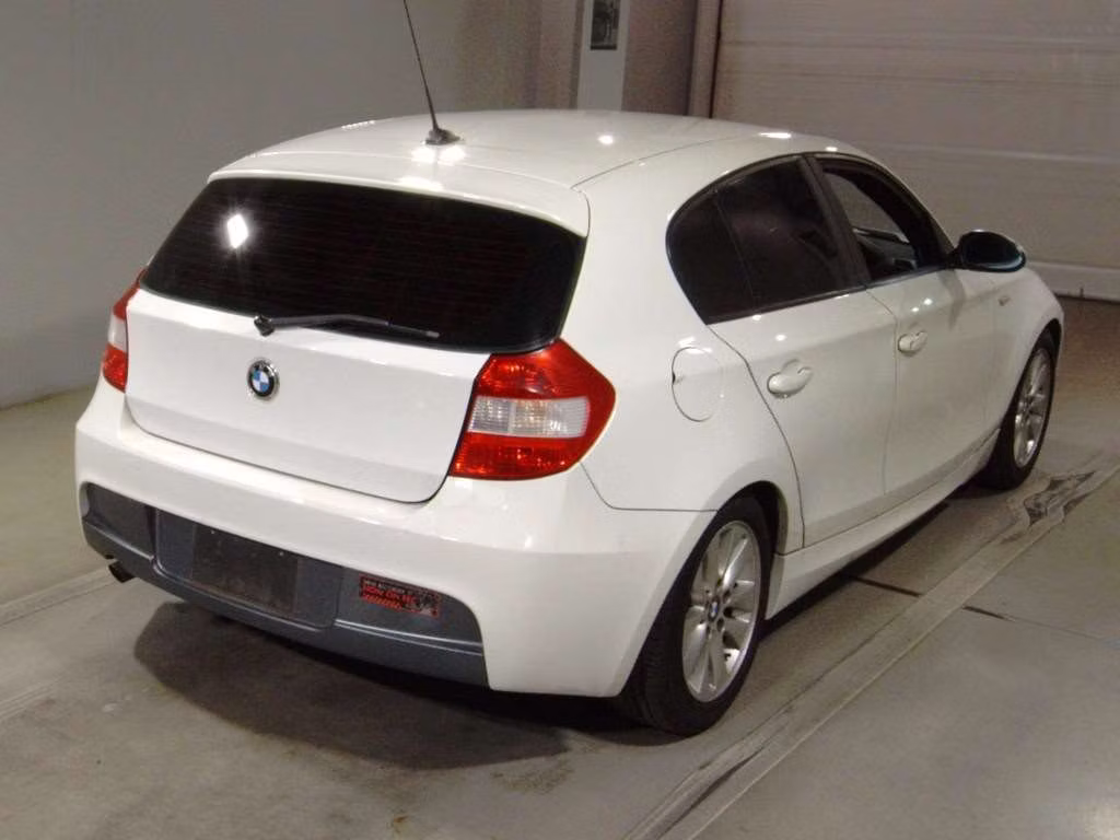 BMW 1-SERIES