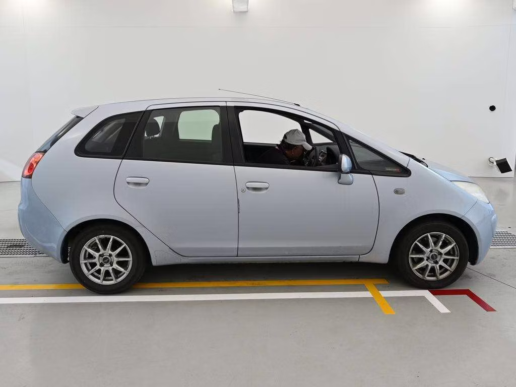 MITSUBISHI COLT PLUS