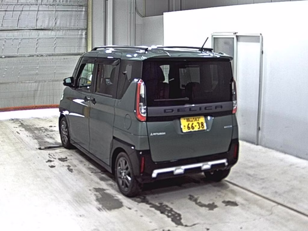 MITSUBISHI DELICA MINI