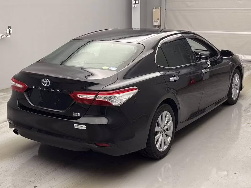 TOYOTA CAMRY