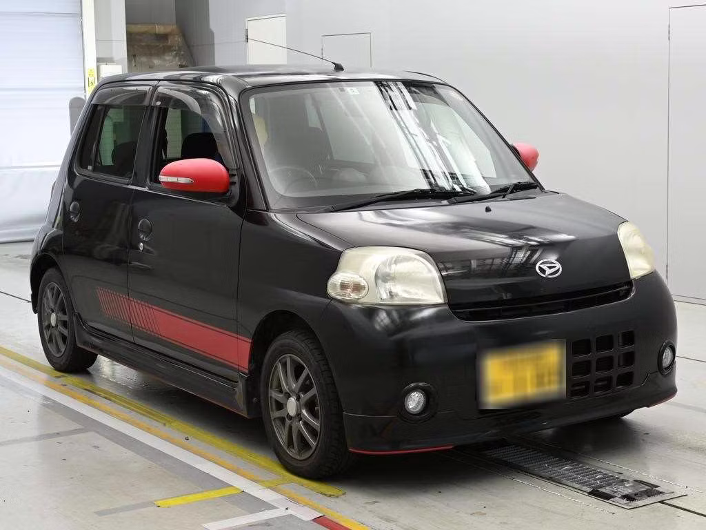 DAIHATSU ESSE