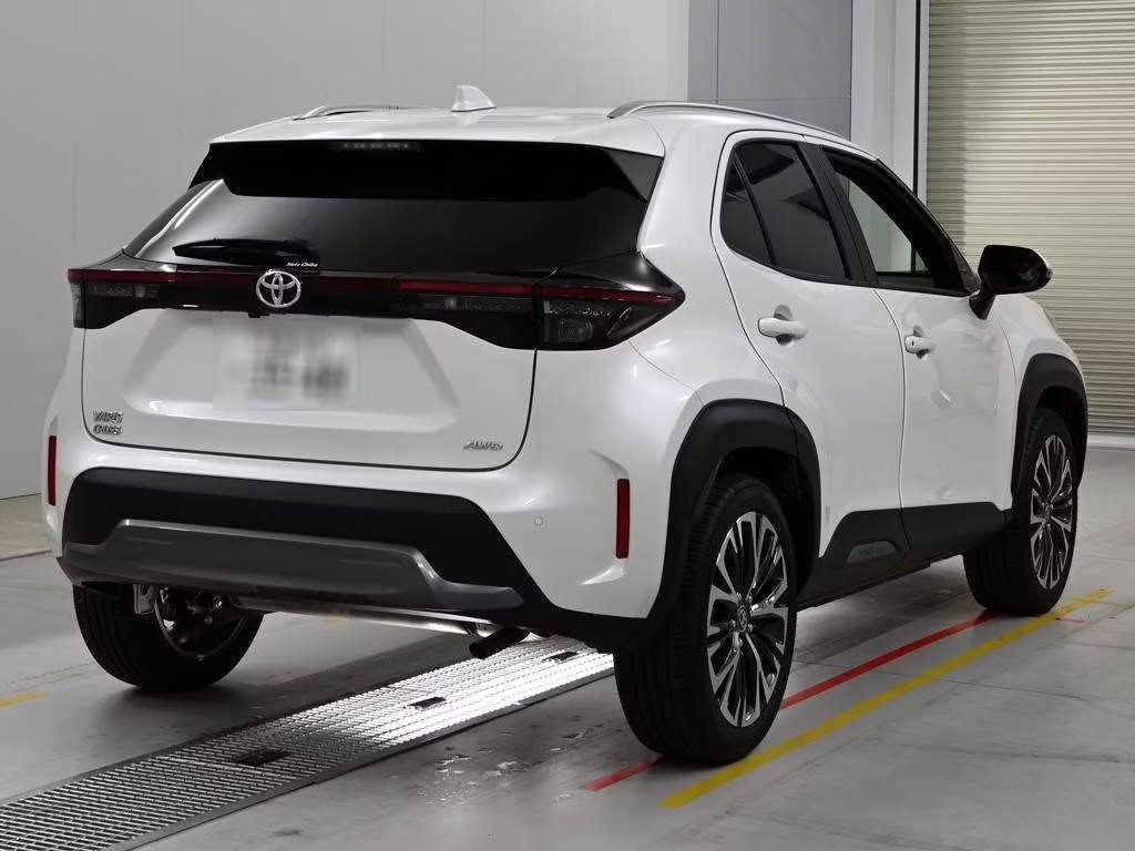 TOYOTA YARIS CROSS