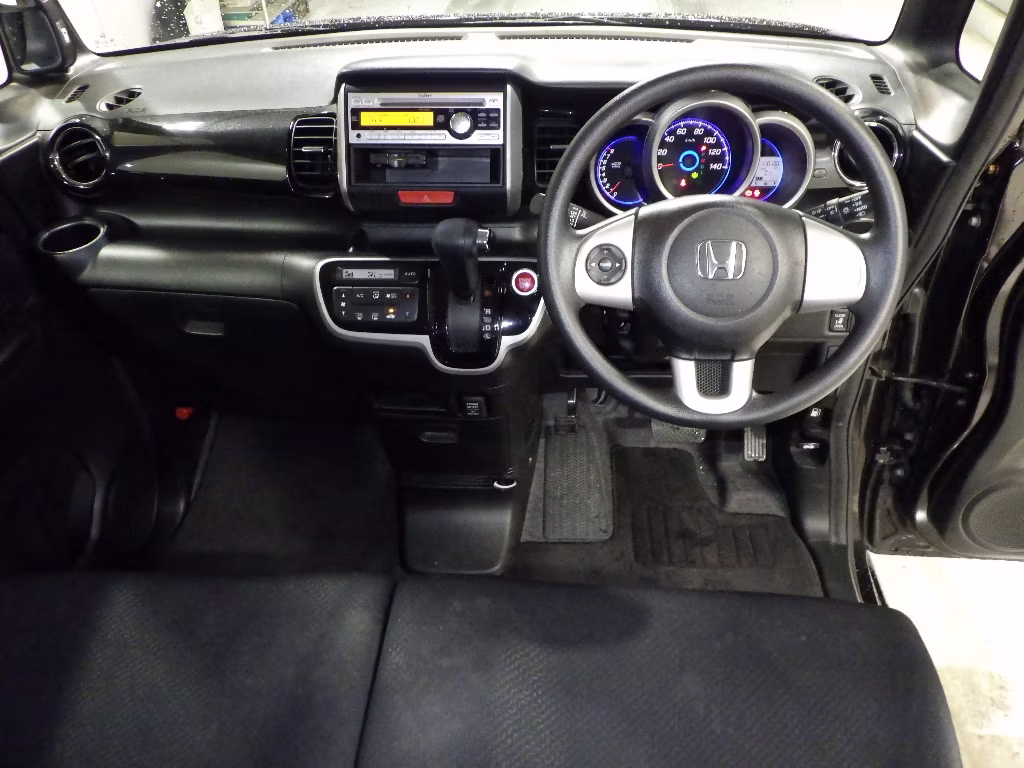 HONDA N-BOX