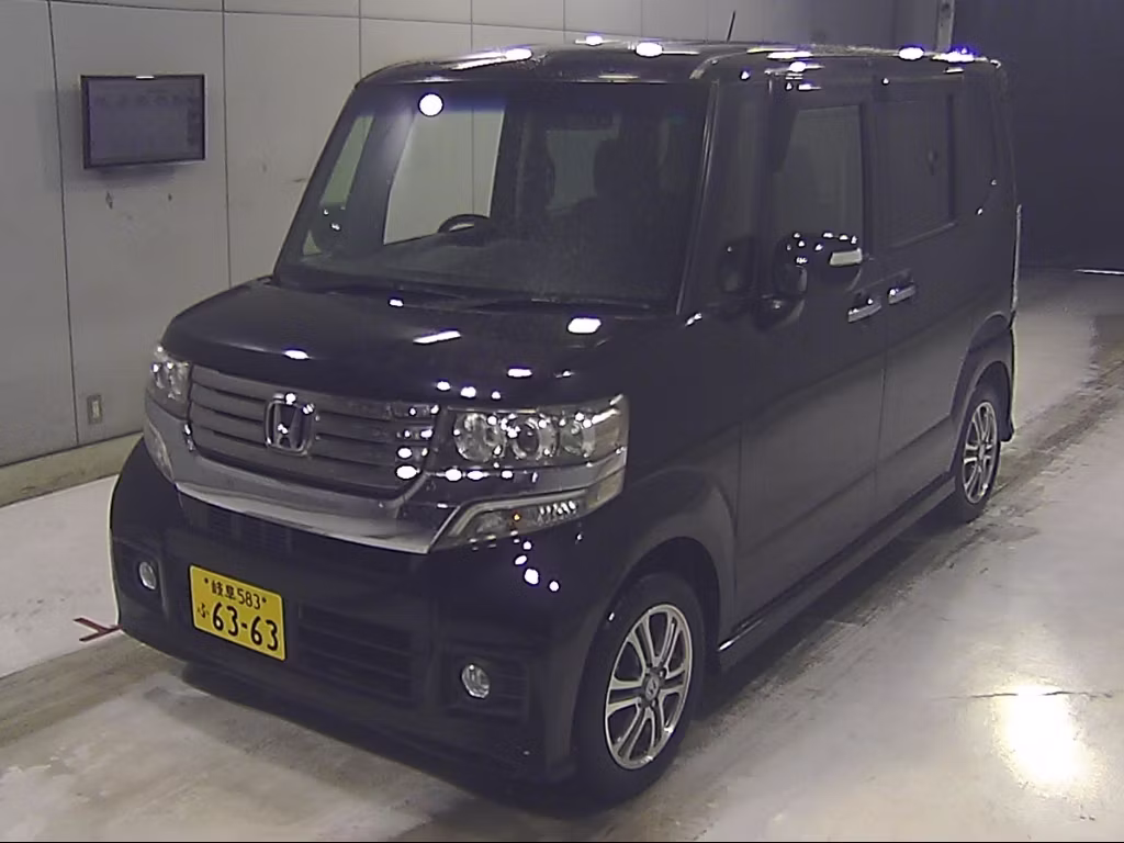 HONDA N-BOX