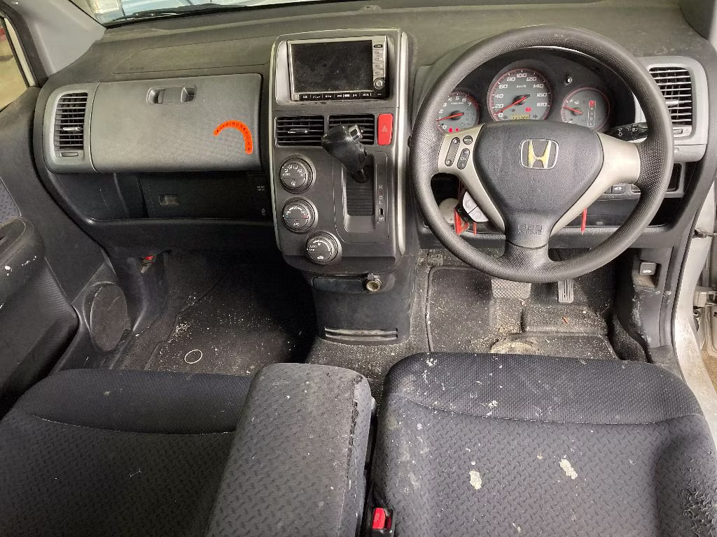 HONDA MOBILIO SPIKE