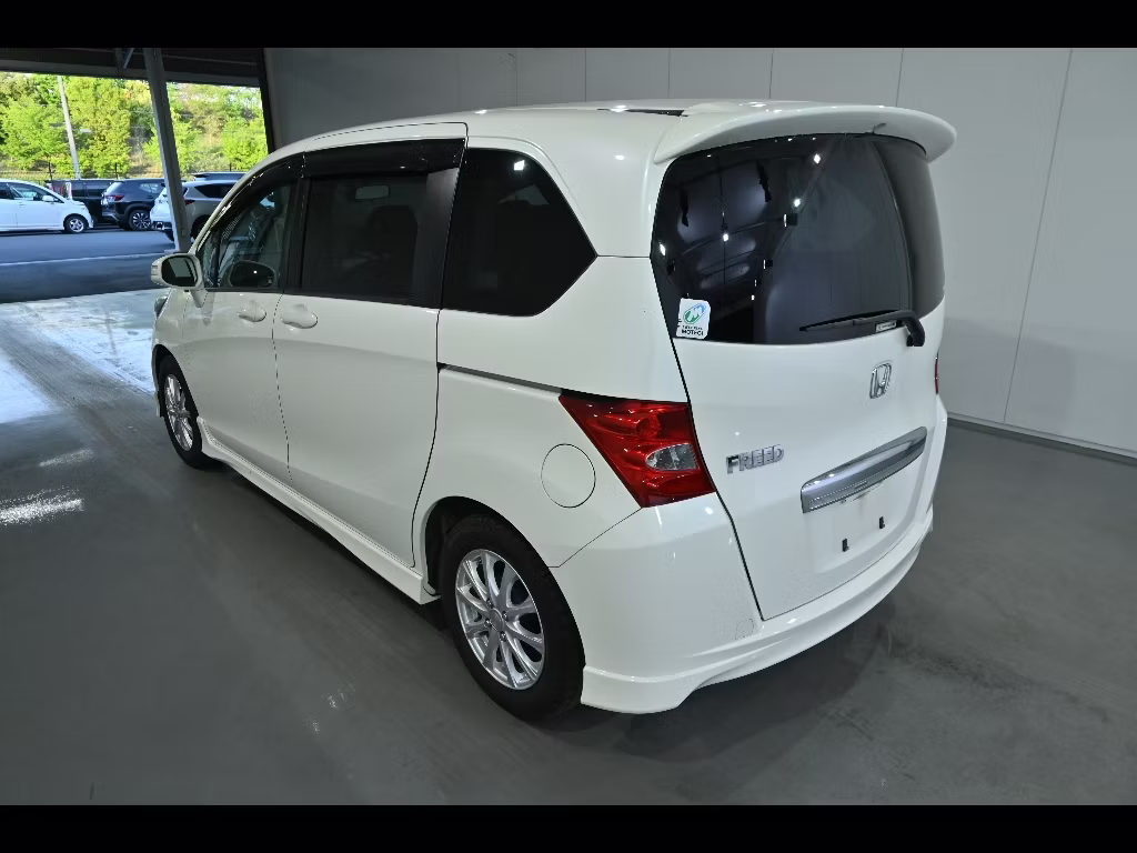HONDA FREED