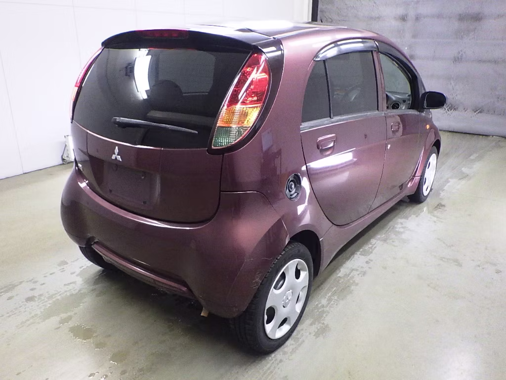 MITSUBISHI I