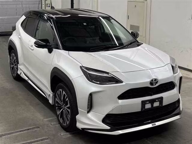 TOYOTA YARIS CROSS
