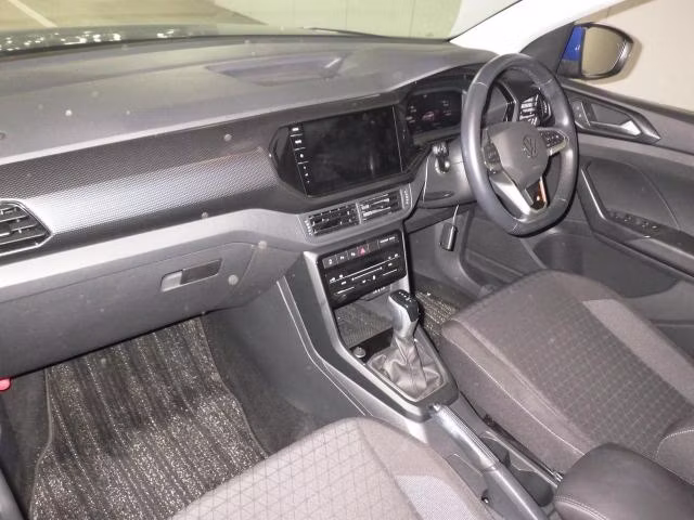 VOLKSWAGEN T-CROSS