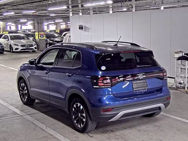 VOLKSWAGEN T-CROSS