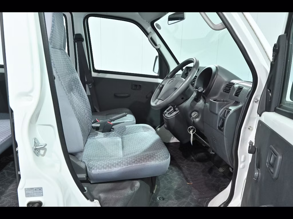 TOYOTA PIXIS VAN