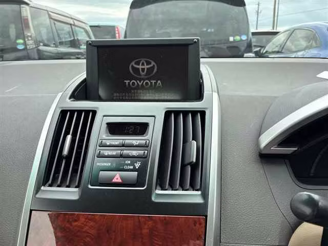 TOYOTA SAI