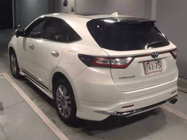 TOYOTA HARRIER