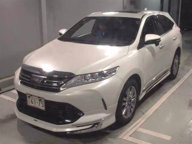 TOYOTA HARRIER