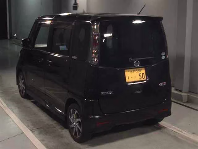 NISSAN ROOX