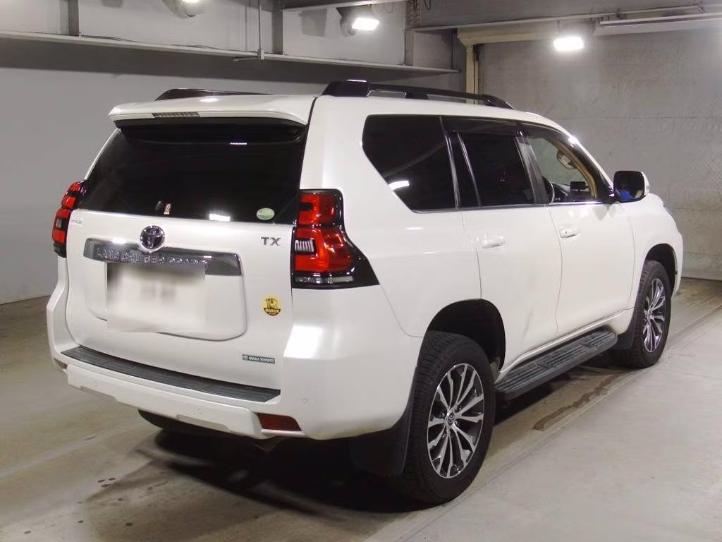 TOYOTA LAND CRUISER PRADO