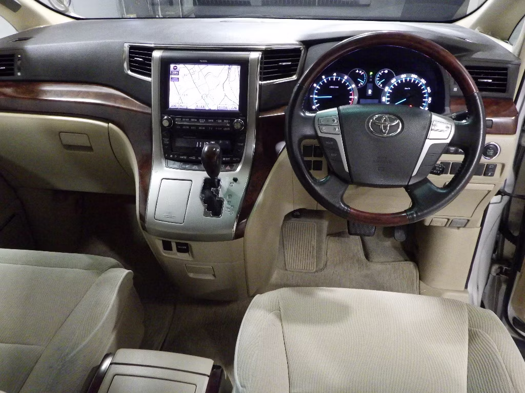 TOYOTA ALPHARD