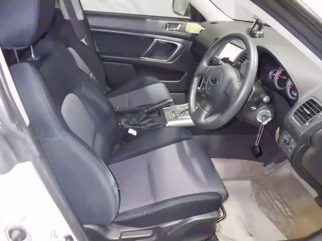 SUBARU LEGACY