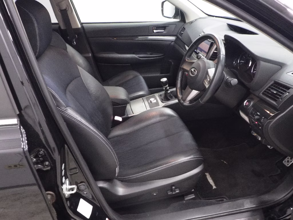 SUBARU LEGACY