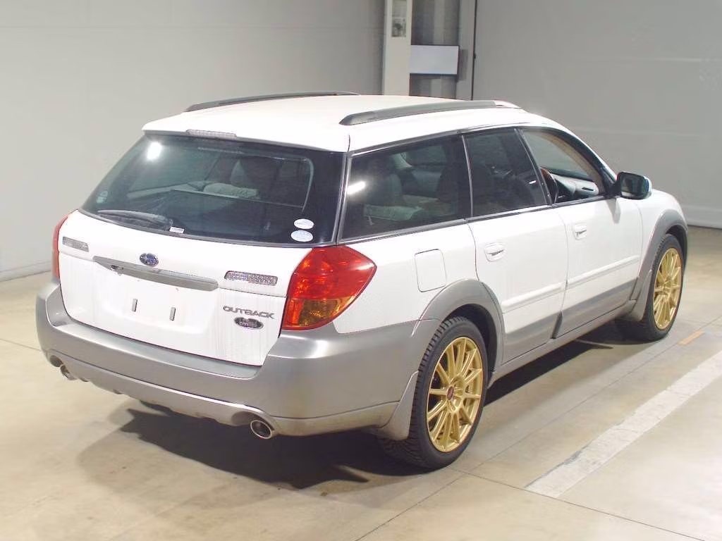 SUBARU OUTBACK