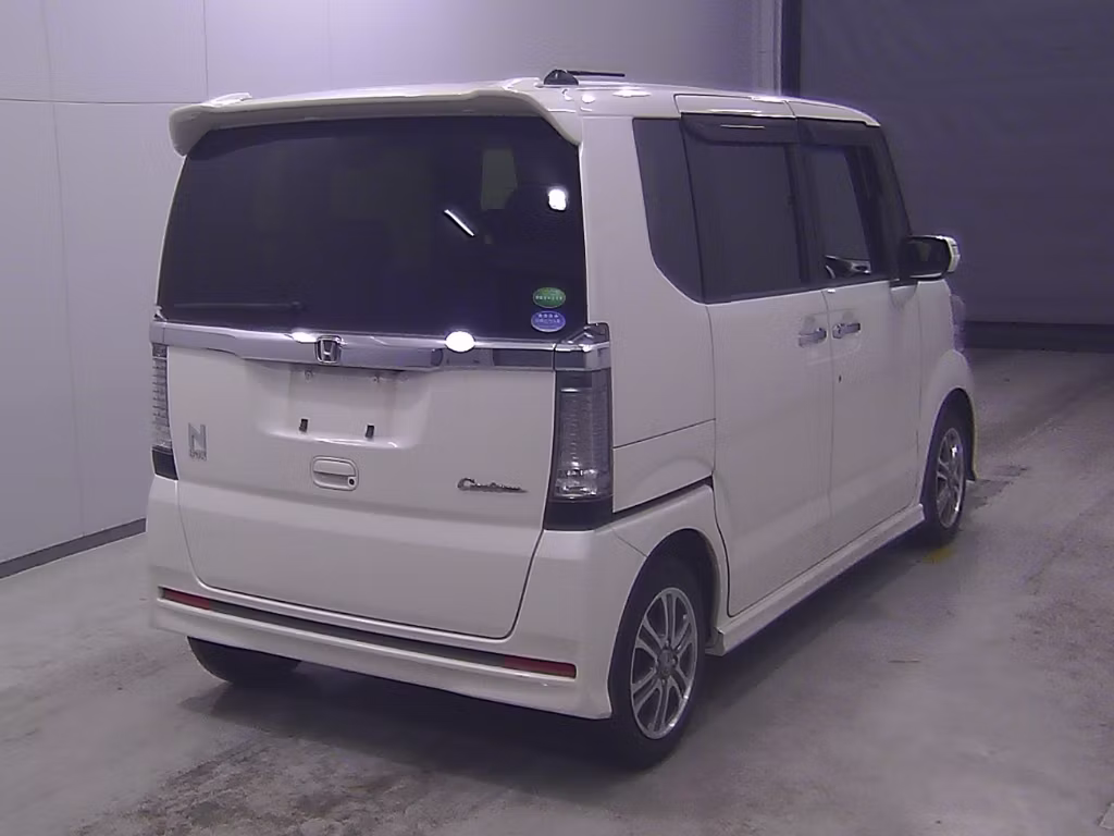 HONDA N-BOX