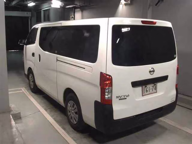 NISSAN NV350 CARAVAN