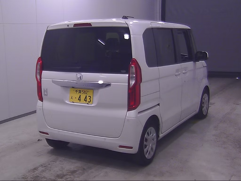 HONDA N-BOX