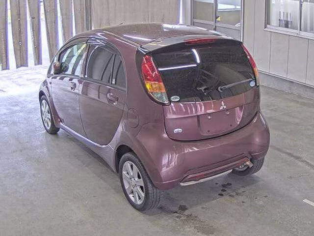 MITSUBISHI I