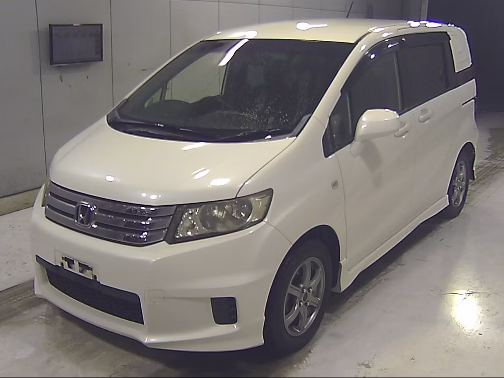 HONDA FREED SPIKE