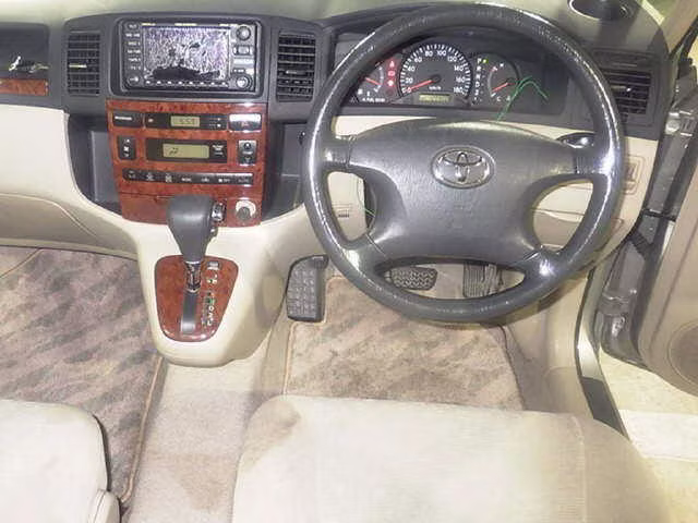 TOYOTA COROLLA SPACIO