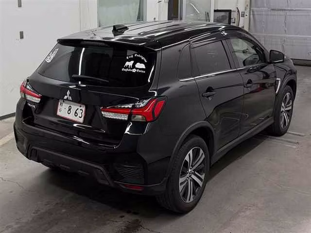 MITSUBISHI RVR