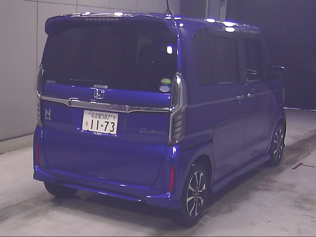 HONDA N-BOX