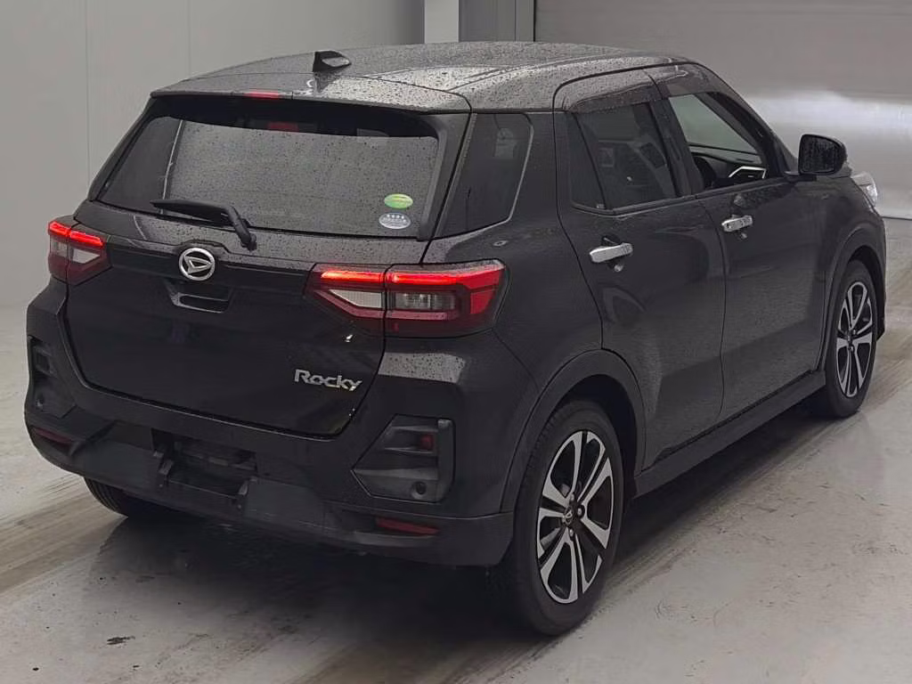 DAIHATSU ROCKY
