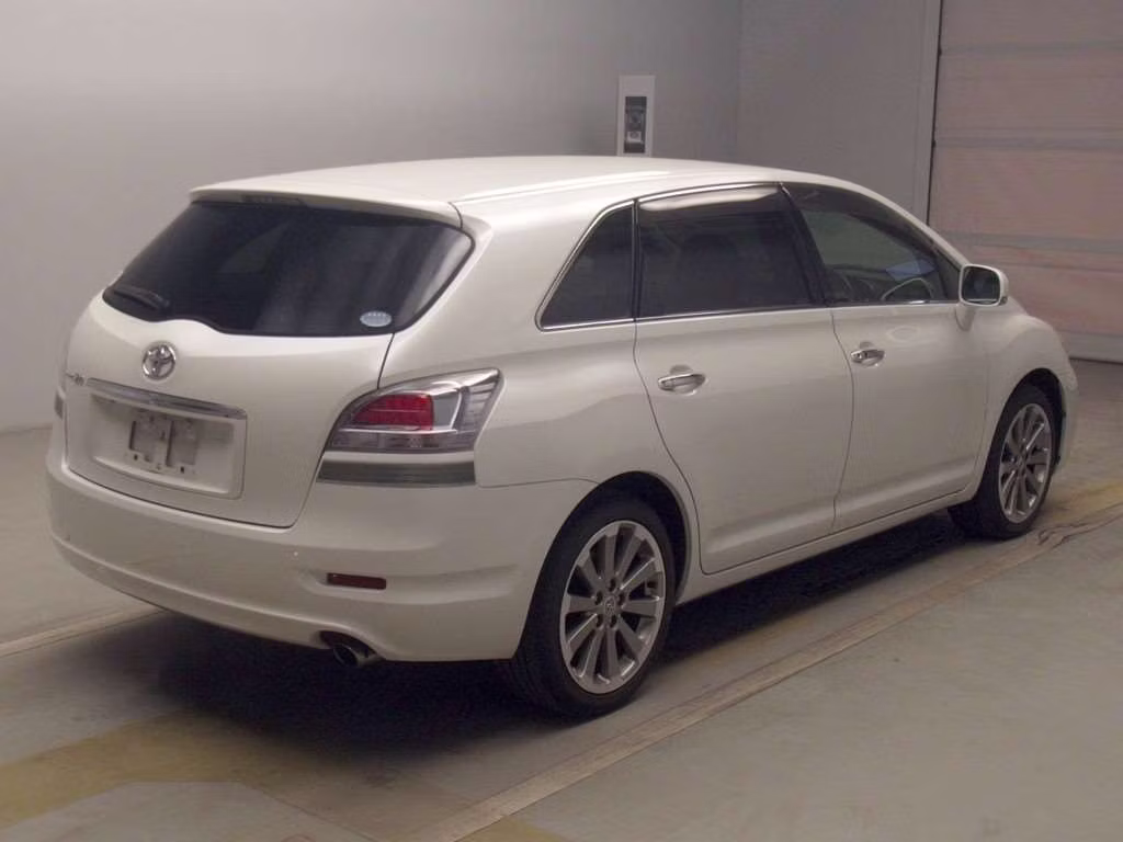TOYOTA MARK X ZIO