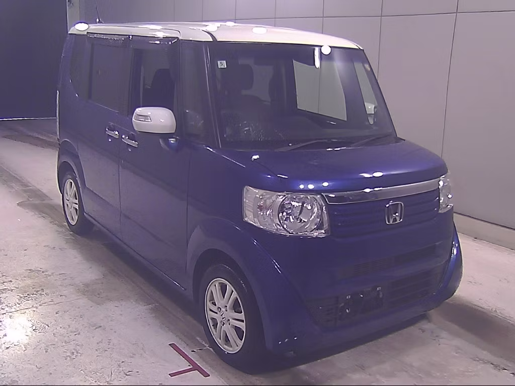 HONDA N-BOX