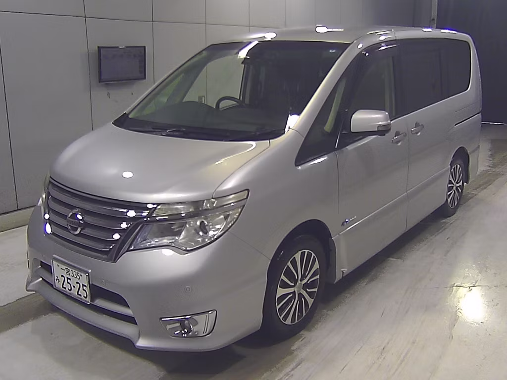NISSAN SERENA