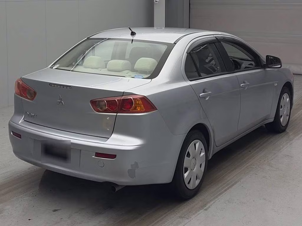 MITSUBISHI GALANT FORTIS