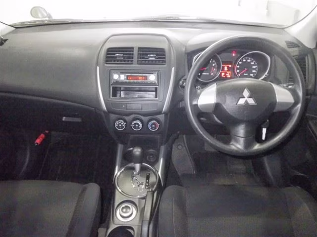 MITSUBISHI RVR