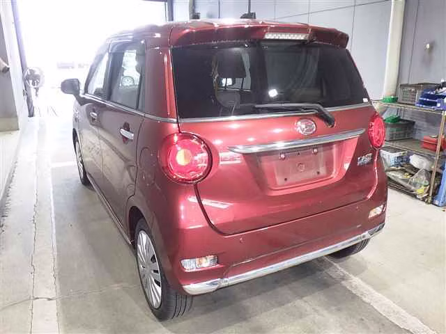 DAIHATSU CAST