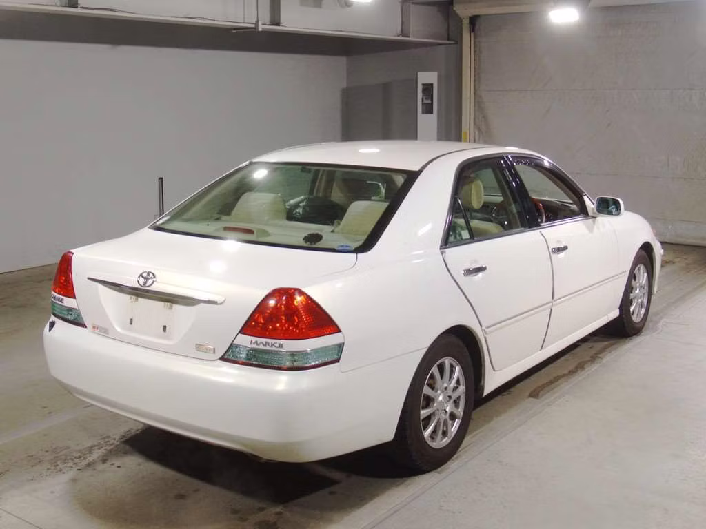 TOYOTA MARK II